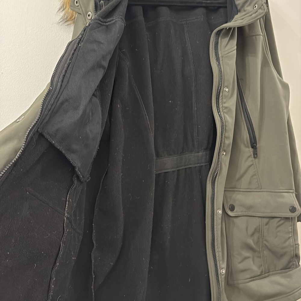 Canada weather Gear women’s winter coat  with Fur Hood - size 2X - army green - Picture 7 of 10